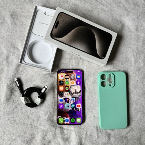 Iphone pro max - 15,
